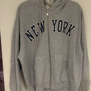 brandy melville new york zip up hoodie